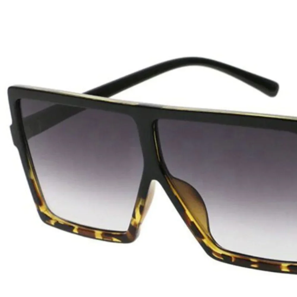 Oversized Leopard square sunglasses